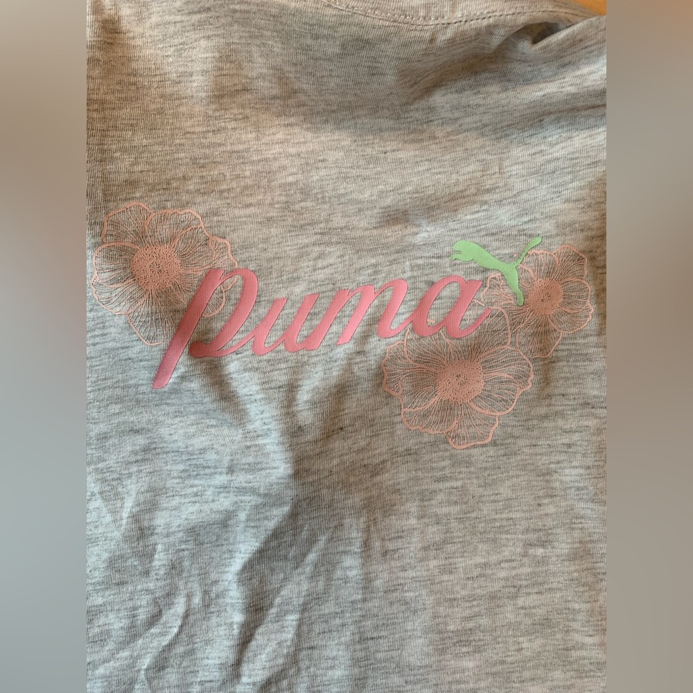 NWOT Girls Puma short sleeve top size Medium